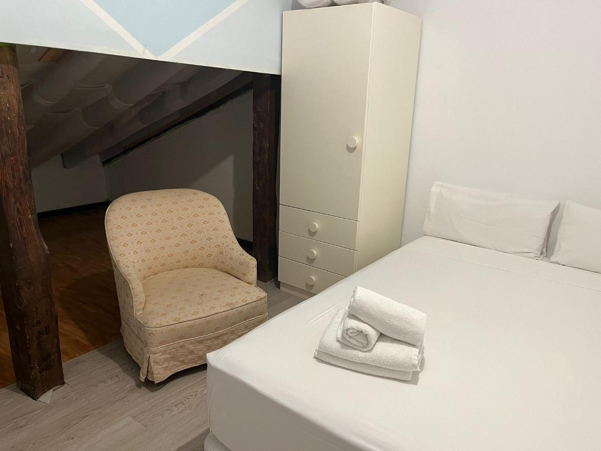 Ristbe Rooms Madrid Esterno foto